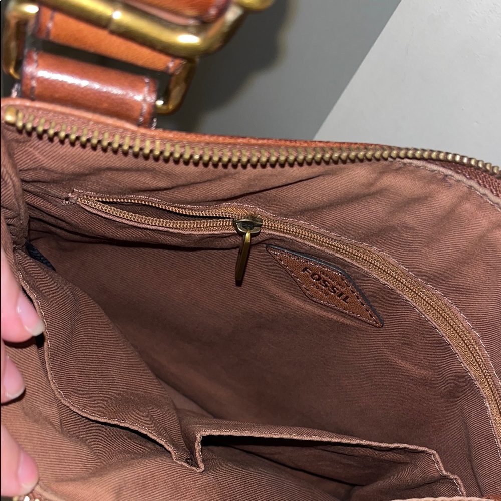 Fossil Fiona Brown Leather Messenger Crossbody Bag - Picture 3 of 6